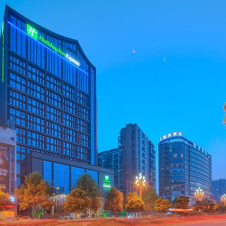 Holiday Inn Express Leshan City Square By Ihg High Speed Rail And Leshan Giant Buddha Exteriér fotografie