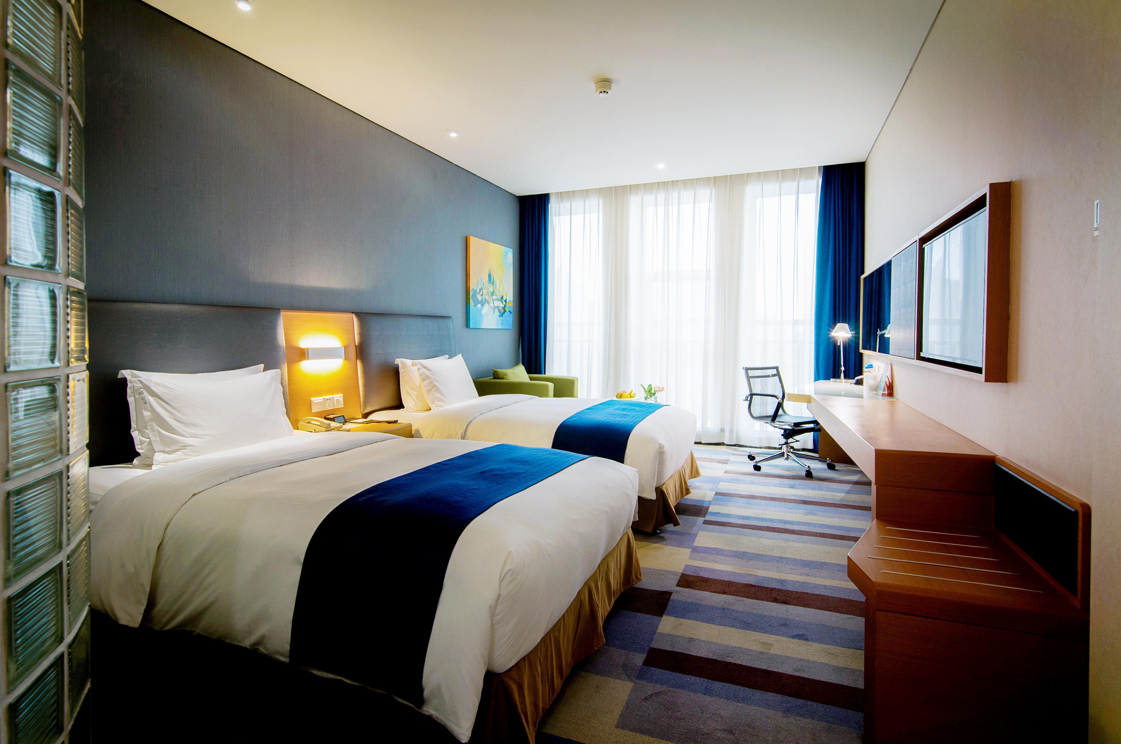 Holiday Inn Express Leshan City Square By Ihg High Speed Rail And Leshan Giant Buddha Exteriér fotografie