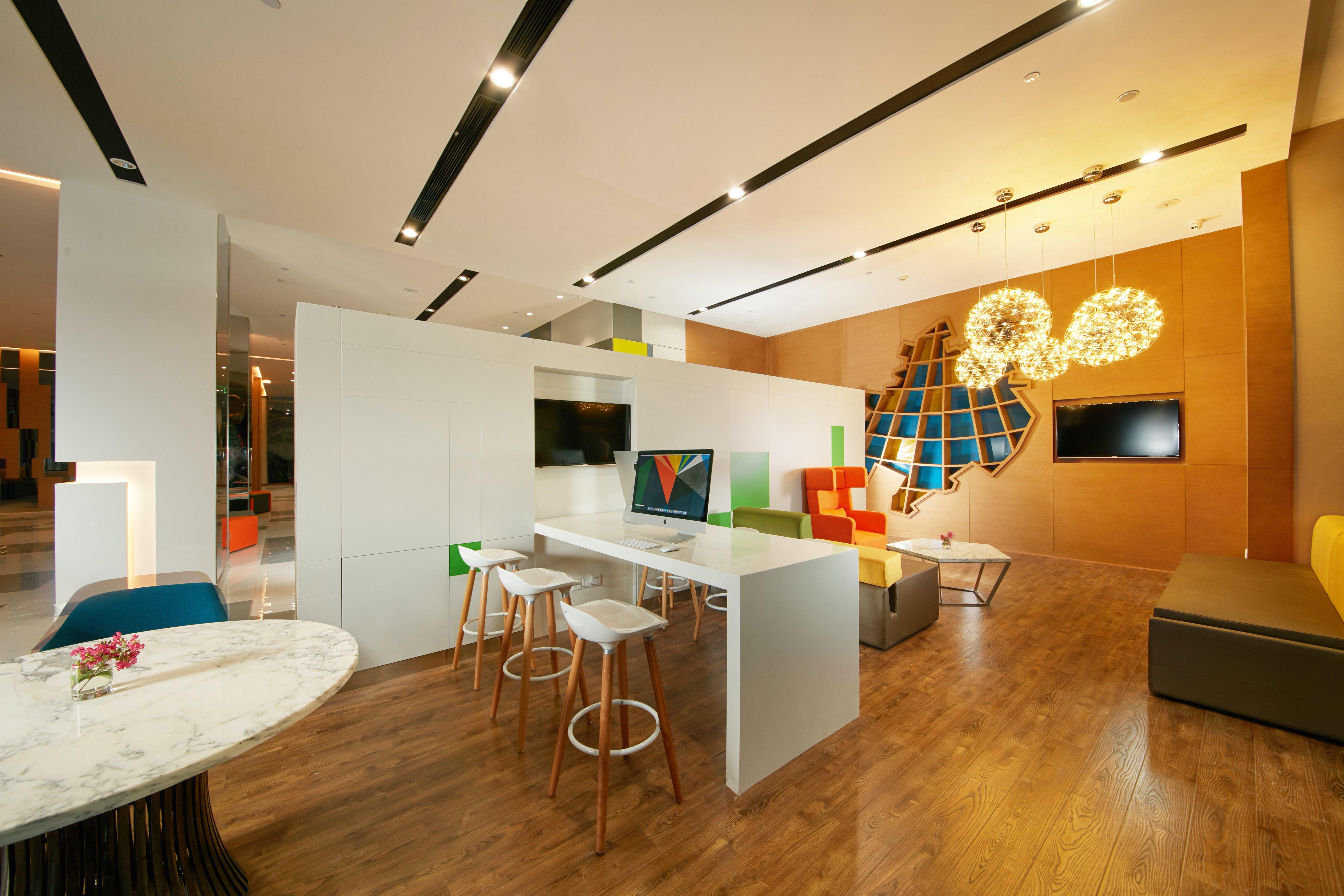 Holiday Inn Express Leshan City Square By Ihg High Speed Rail And Leshan Giant Buddha Exteriér fotografie